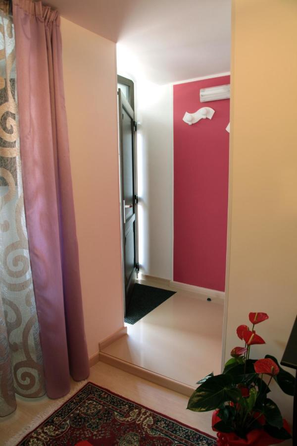 Room And Breakfast Luciana Sant'Elia A Pianisi Exterior foto